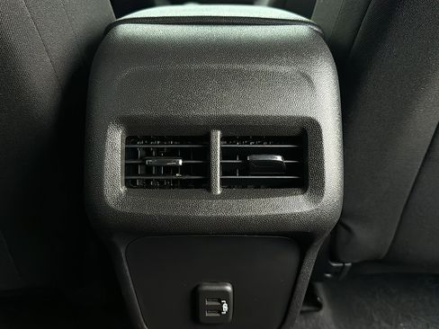 Used 2024 Chevrolet Equinox LT AWD/4WD image 31