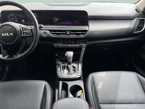 Used 2024 Kia Seltos EX AWD/4WD image 34