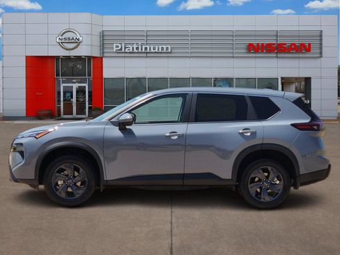 New 2026 Nissan Rogue SV w/ Cold Weather Package FWD image 3