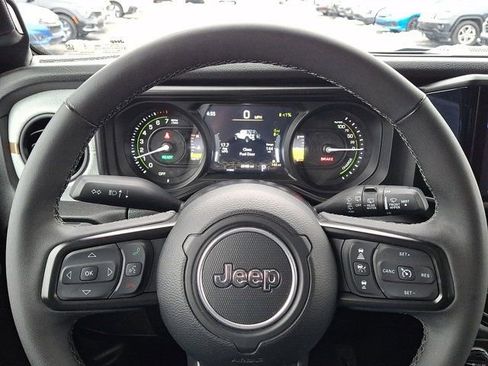 Certified 2025 Jeep Wrangler Willys 4xe image 23