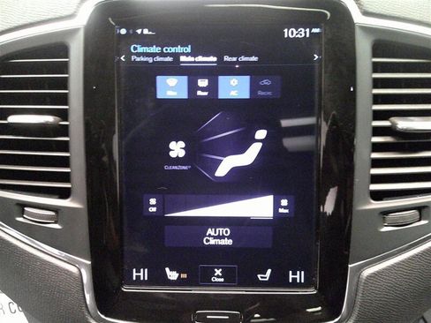 Used 2020 Volvo XC90 T6 Momentum w/ Protection Package Premier image 24