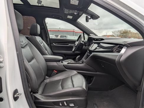 Used 2020 Cadillac XT6 Premium Luxury image 18
