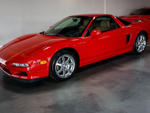 Used 1998 Acura NSX T image 3