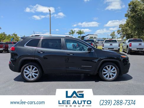 Used 2016 Jeep Cherokee Limited w/ Luxury Group FWD image 2