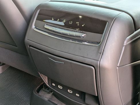 Certified 2024 Cadillac Escalade Sport Platinum w/ LPO, ONYX Package AWD/4WD image 26