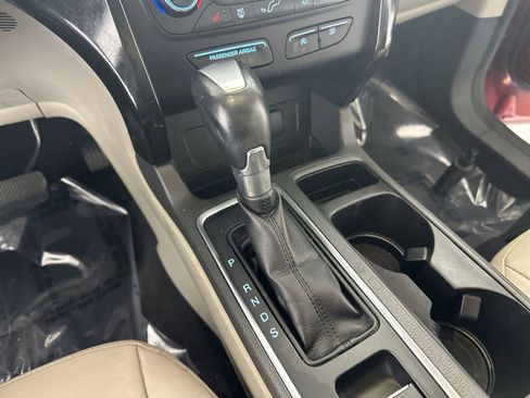 Used 2017 Ford Escape Titanium AWD/4WD image 20