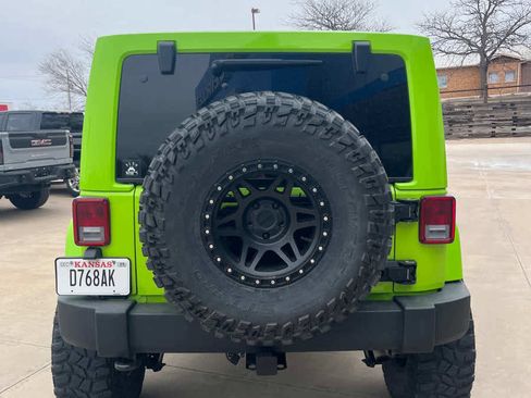 Used 2013 Jeep Wrangler Unlimited Rubicon image 7