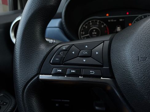 Used 2025 Nissan Versa SV FWD image 29