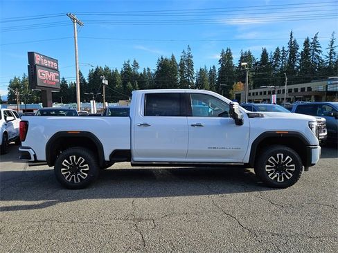 New 2026 GMC Sierra 2500 Denali Ultimate w/ Max Trailering Package image 3