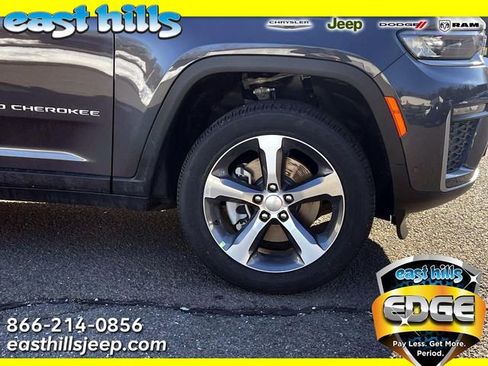 New 2026 Jeep Grand Cherokee L Limited w/ Luxury Tech Group II AWD/4WD image 3