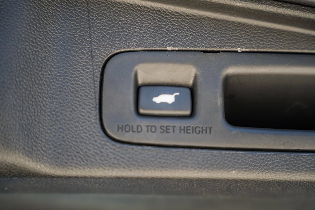 Used 2022 Honda CR-V EX-L image 11