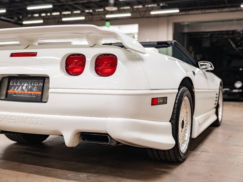 Used 1992 Chevrolet Corvette Convertible RWD image 33