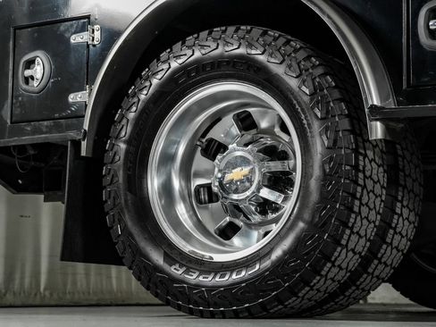 Used 2024 Chevrolet Silverado 3500 LTZ w/ LTZ Plus Package AWD/4WD image 53