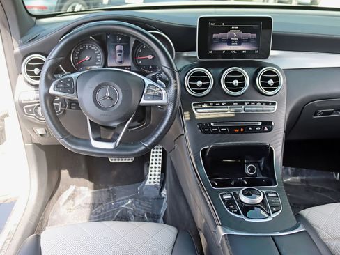 Used 2019 Mercedes-Benz GLC 300 4MATIC Coupe image 17