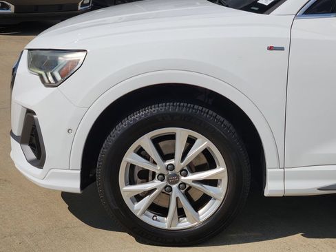 Used 2021 Audi Q3 2.0T Premium Plus w/ Premium Plus Package AWD/4WD image 8