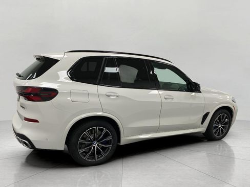 New 2026 BMW X5 M60i image 2