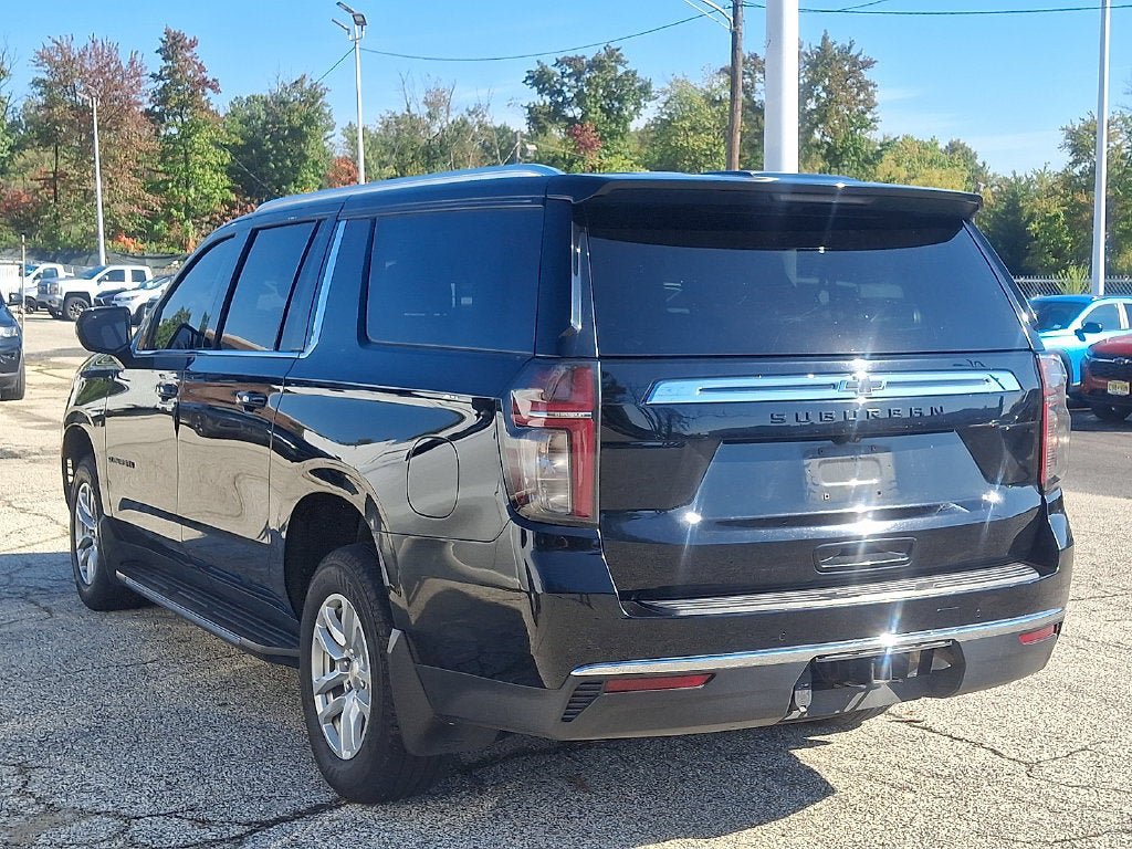 Used 2024 Chevrolet Suburban LS w/ Driver Alert Package AWD/4WD image 5