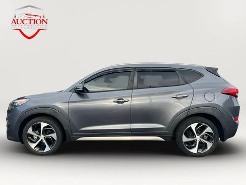 Used 2017 Hyundai Tucson Limited FWD image 4