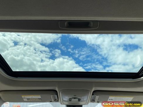 Used 2018 Toyota RAV4 Limited w/ All Weather Liner Package AWD/4WD image 15