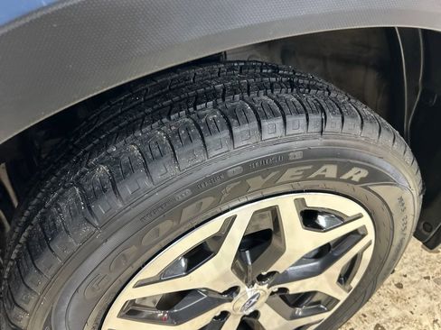 Certified 2024 Subaru Forester Premium AWD/4WD image 13