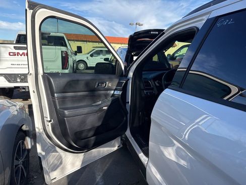 Used 2019 Ford Explorer Sport image 7