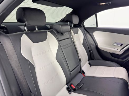 Used 2020 Mercedes-Benz A 35 AMG 4MATIC image 41