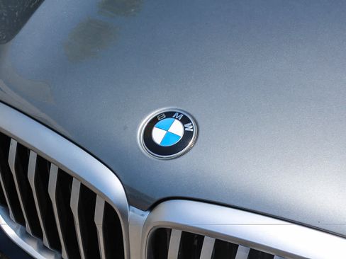 Used 2026 BMW X5 sDrive40i w/ M Sport Package RWD image 11