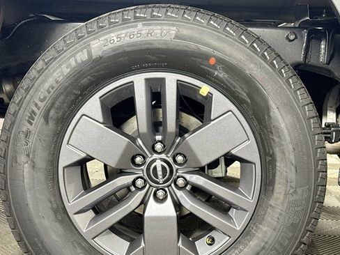 New 2026 Nissan Frontier SV w/ Tow Package AWD/4WD image 9