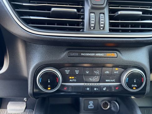 Used 2022 Ford Escape SEL image 13