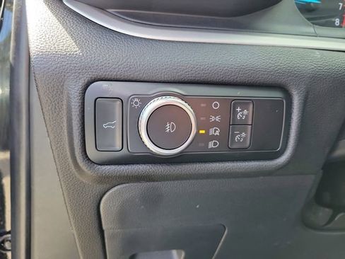 Used 2022 Ford Explorer XLT w/ Equipment Group 202A image 15