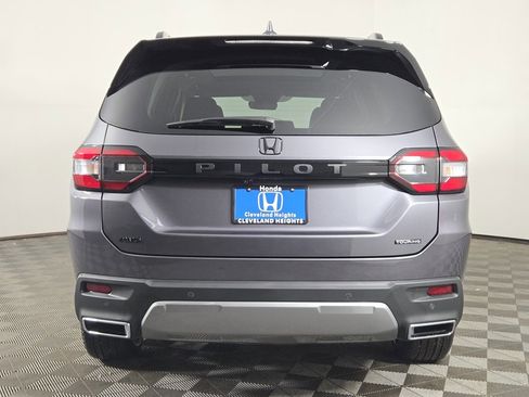New 2026 Honda Pilot Touring image 6