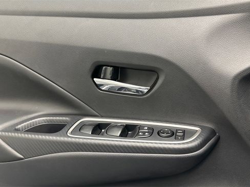 New 2025 Nissan Versa SR w/ Trunk Package image 15