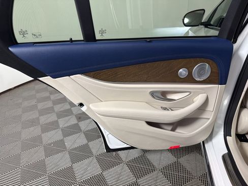 Used 2020 Mercedes-Benz E 450 4MATIC Wagon w/ Premium Package image 23