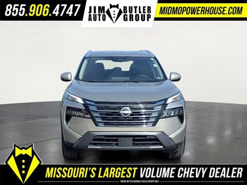 Used 2024 Nissan Rogue SL AWD/4WD image 31