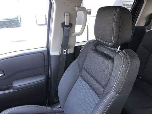 Certified 2022 Nissan Frontier SV w/ Technology Package AWD/4WD image 23