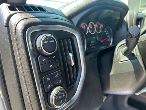 Used 2020 Chevrolet Silverado 2500 LT w/ Texas Edition AWD/4WD image 30