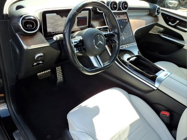Used 2024 Mercedes-Benz GLC 300 4MATIC image 13