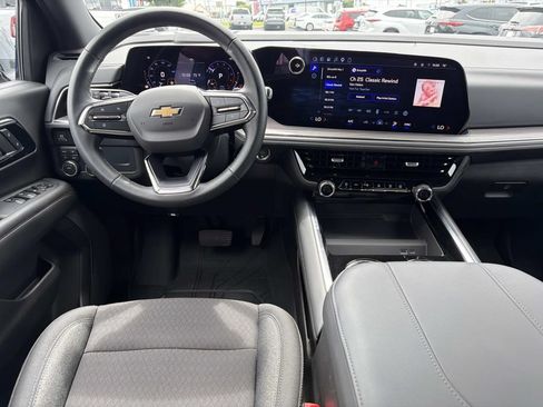Used 2026 Chevrolet Tahoe LS AWD/4WD image 17