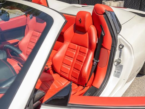Used 2012 Ferrari 458 Spider RWD image 59