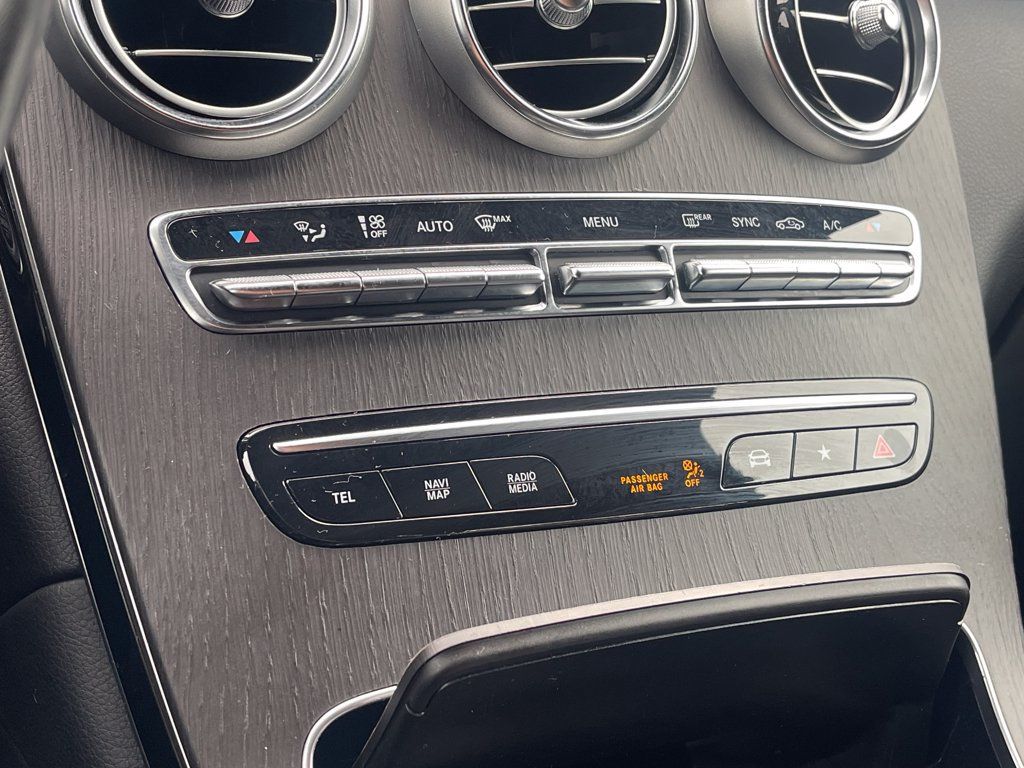 Used 2022 Mercedes-Benz GLC 300 4MATIC image 26