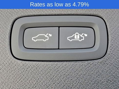 Certified 2024 Volvo XC90 T8 Ultimate w/ Lounge Package image 31