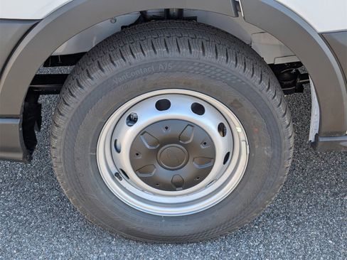 New 2026 Ford Transit 250 148 Medium Roof image 12