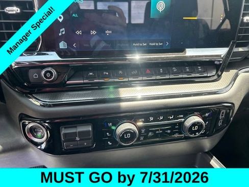 Used 2025 Chevrolet Silverado 1500 ZR2 AWD/4WD image 23
