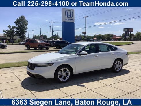 Certified 2025 Honda Accord LX image 1