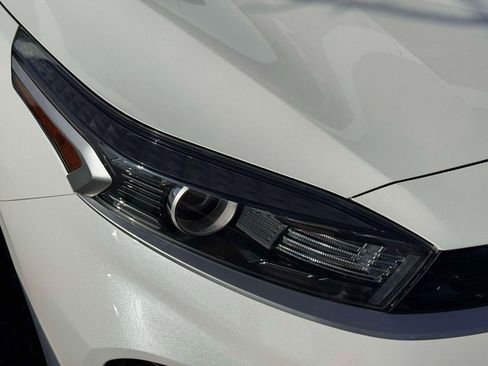 Used 2023 Kia Forte LXS w/ LXS Technology Package image 8