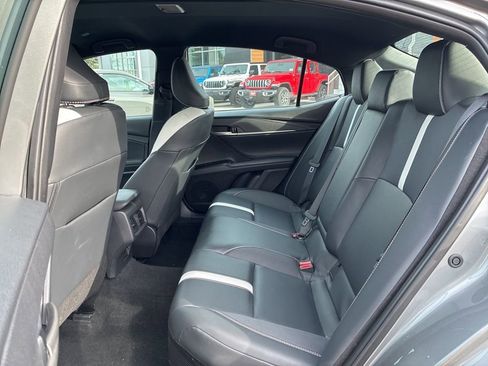 Used 2025 Toyota Camry SE image 20