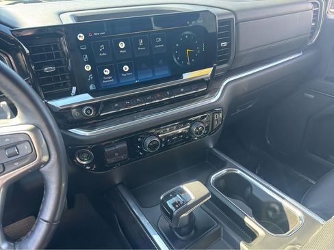Used 2022 Chevrolet Silverado 1500 LTZ w/ Technology Package AWD/4WD image 21