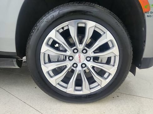 Used 2024 GMC Yukon Denali AWD/4WD image 62