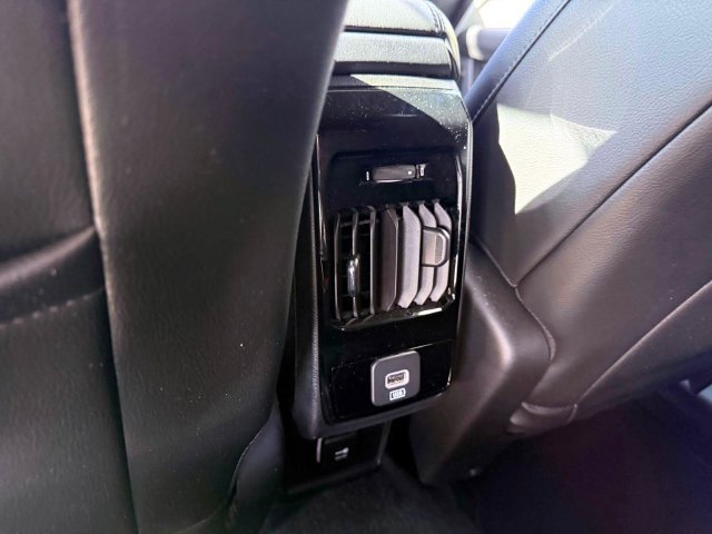Used 2023 Jeep Compass Limited AWD/4WD image 15