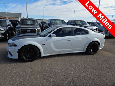Used 2020 Dodge Charger Scat Pack image 2